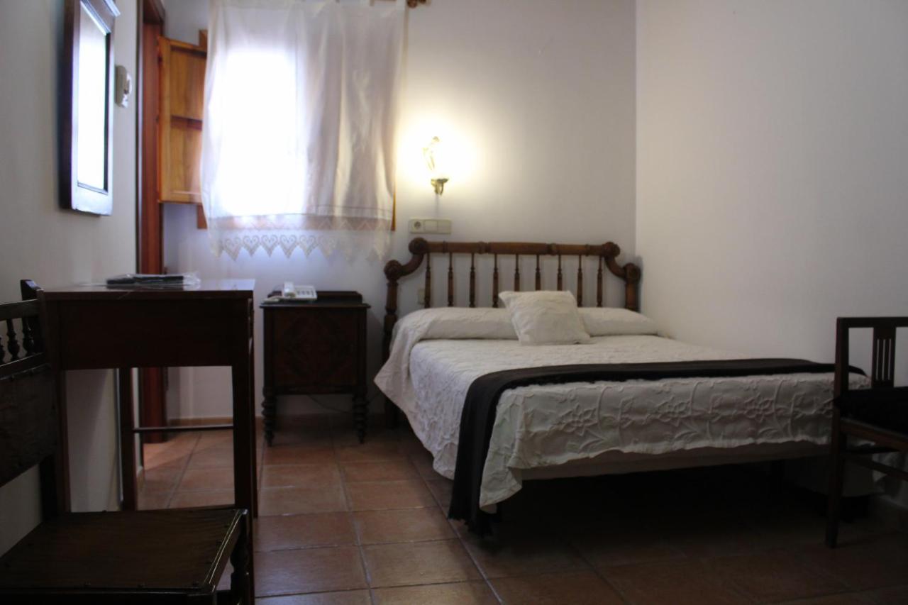 Hotel La Villa Requena Esterno foto
